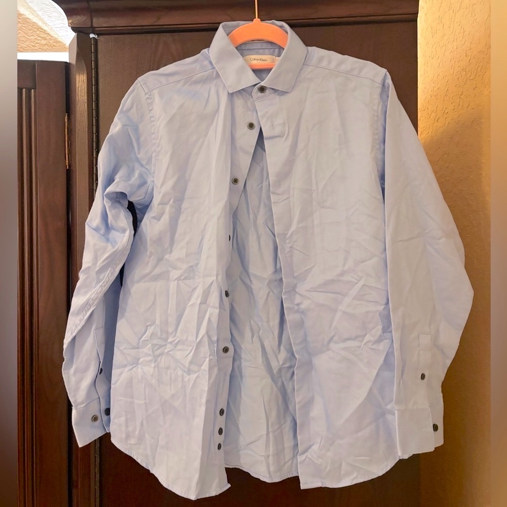 Men's Light Blue Dress Shirt